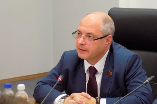  Гаврилов: расходы бюджета на поддержку социально ориентированных НКО должны остаться на уровне 1 млрд рублей в год