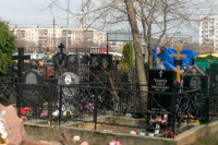 Сенатор предложил выделять спецучастки для воинских захоронений на российских кладбищах