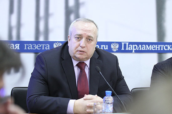 Клинцевич внёс в Госдуму законопроект о медобеспечении Вооружённых сил в военное время