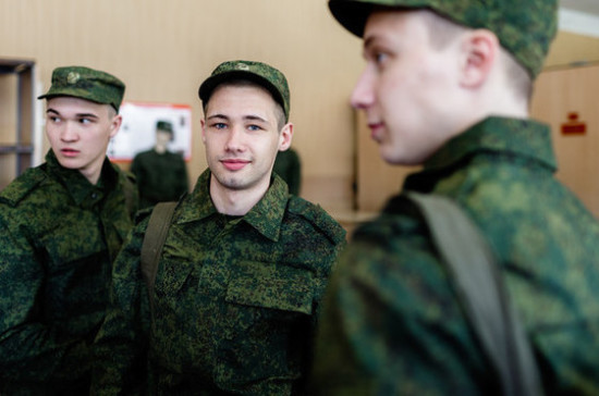 Желающие служить в армии россияне смогут пройти медосмотр повторно