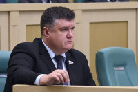 Сенатор Александр Борисов досрочно прекратил полномочия