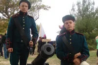 Бравые артиллеристы – курсанты Черноморского высшего военно-морского училища имени героя Крымской войны адмирала Нахимова
