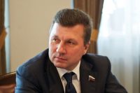 Сенатор Васильев предложил кабмину разработать рекомендации для регионов-должников