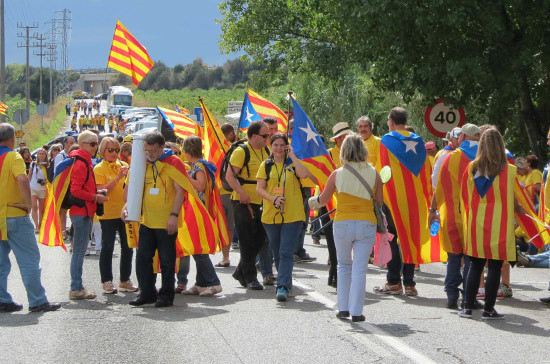 Сторонники независимости Каталонии собрались на митинг в Барселоне 