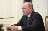 Президент России поручил повысить ответственность губернаторов в сфере защиты прав дольщиков