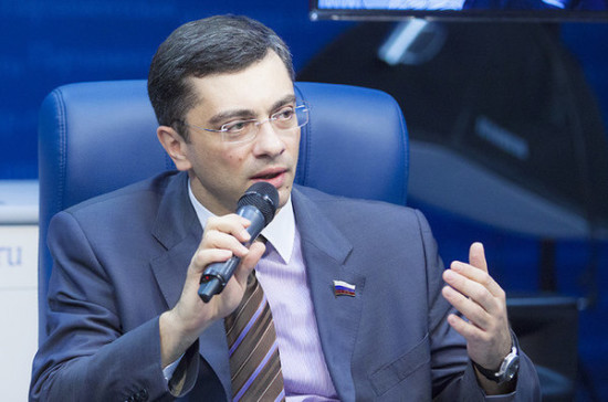 Денонсация Украиной договора о поставках вооружений не навредит России, уверен Гутенёв