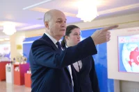Михаил Щетинин на выставке лучших товаров страны. Фото: ПГ / Юрий Инякин
