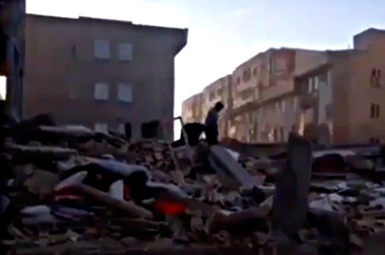 При землетрясении в Иране погибло более 300 человек