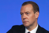 Санкциями против России США объявляют её врагом, заявил Медведев