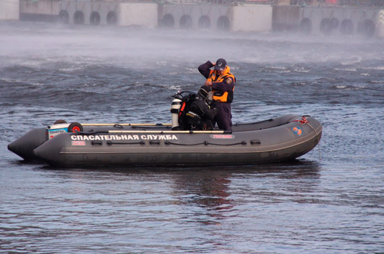 До 70 столичных спасателей будут ежедневно дежурить на водных объектах Москвы зимой