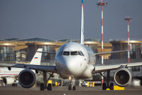 Авиадебошир из Новосибирска заплатил авиакомпании ущерб в 500 тысяч рублей