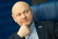 Катасонов предложил снизить налоговую нагрузку на бизнес в 2018 году