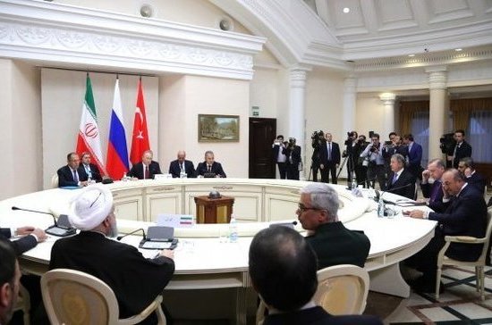 Россия, Иран и Турция едины в продвижении астанинского процесса по Сирии, заявил Путин