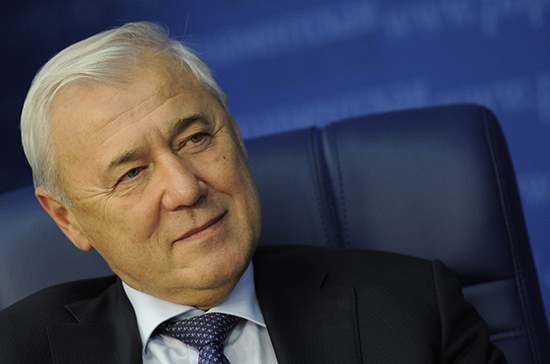 Депутаты позитивно оценивают работу Центробанка, заявил Аксаков