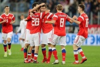 Футболисты сборной России исполнят новогодние мечты юных болельщиков