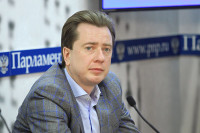 Владимир Бурматов посетил приюты для животных в Челябинске