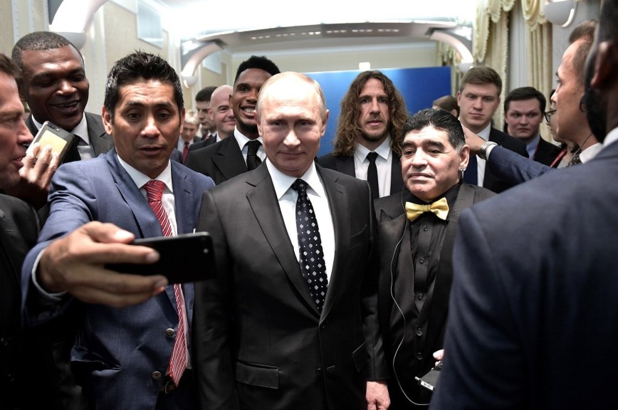 Путин встретился с Марадоной, Пеле, Роналдо и другими легендами футбола