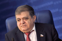Джабаров раскритиковал озвученные послом США условия снятия санкций с России