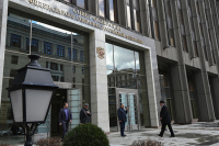 Совет Федерации закроет двери для СМИ-иноагентов из списка Минюста — комитет по регламенту