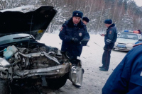 В аварии микроавтобуса с грузовиком в Якутии погибли пять человек
