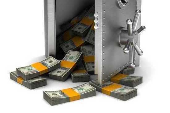 Жительница Калужской области присваивала деньги страховой компании, в которой работала