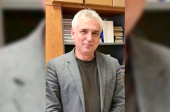 Призывы отозвать лицензию у RT France имеют политические и экономические причины, считает эксперт