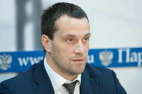 Исаков взял на контроль ситуацию с отказом в контракте сборной России по следж-хоккею