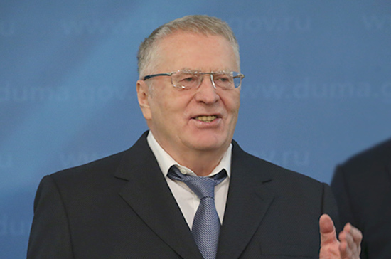 Жириновский стал первым зарегистрированным кандидатом в президенты