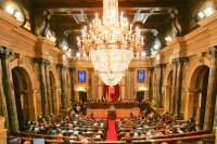 Парламент Каталонии подал в суд на правительство Испании
