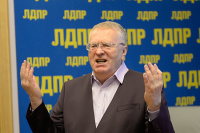 Жириновский рассчитывает на поддержку регионов в президентской гонке