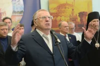 Лидер ЛДПР Владимир Жириновский признался, что такие православные выставки взывают в его сердце умиротворение. «Лично я против религиозного фанатизма, но считаю, что всё должно быть добровольно и открыто. Это касается и приобретения икон, Библии, Корана, и преподавания в школах основ религии», — сказал лидер думских либерал-демократов.