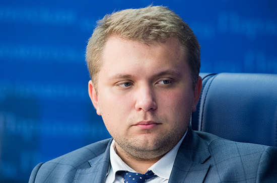 В ЛДПР предложили принимать всех студентов на первый курс на бюджетной основе