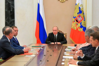 Путин обсудил с членами Совбеза подготовку к Конгрессу нацдиалога в Сочи