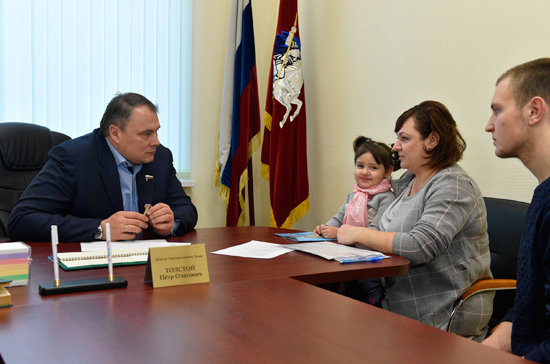 Толстой допустил расширение применения средств материнского капитала