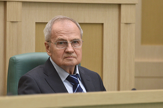 Совет Федерации назначил Зорькина главой Конституционного суда
