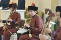 Утро в Совете Федерации началось с традиционной бурятской музыки