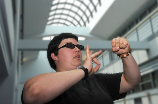 Телепрограммы сделают доступнее для инвалидов по слуху 