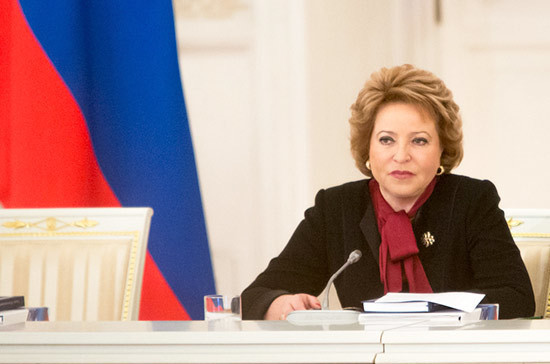 Матвиенко призвала Лаврова увеличить число женщин-дипломатов