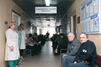 В поликлинике ХМАО пациент умер в очереди к врачу