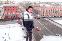 Петербургский депутат хочет привлечь руферов к очистке кровель от снега