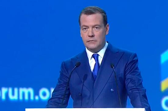 Медведев поручил разработать предложения по созданию инфраструктурной ипотеки