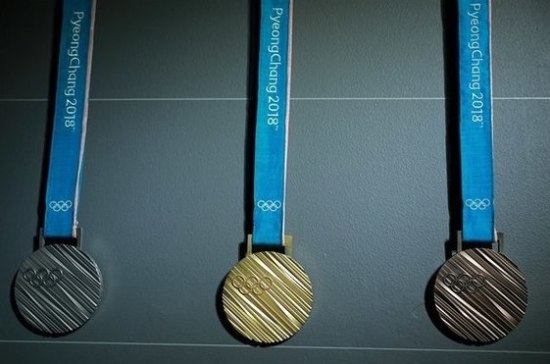 Женская сборная России завоевала «бронзу» в лыжной эстафете на Олимпиаде