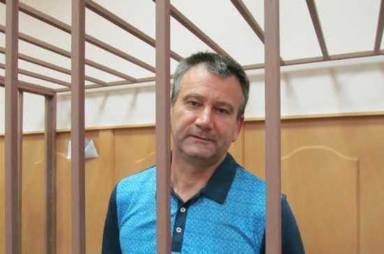 Заключённый «кремлёвского централа» досрочно расстался с депутатским мандатом