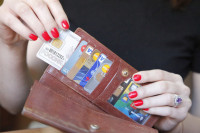 Банки будут оповещать клиентов об остатке средств на кредитной карте