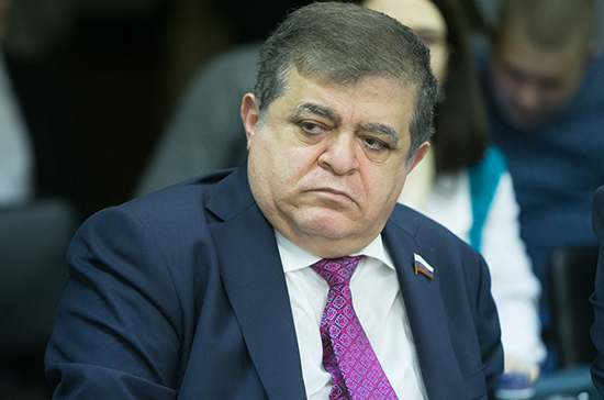Джабаров назвал оскорбительными условия США по отмене санкций