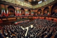 Итальянский парламент обновился на 65 процентов и значительно помолодел