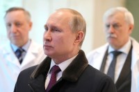 Путин не исключил «административных решений» за отказ от прививок