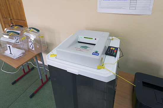 В Москве и области открылись избирательные участки