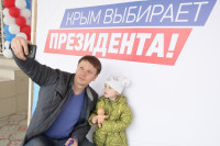 Крымчане впервые в жизни выбирают Президента России