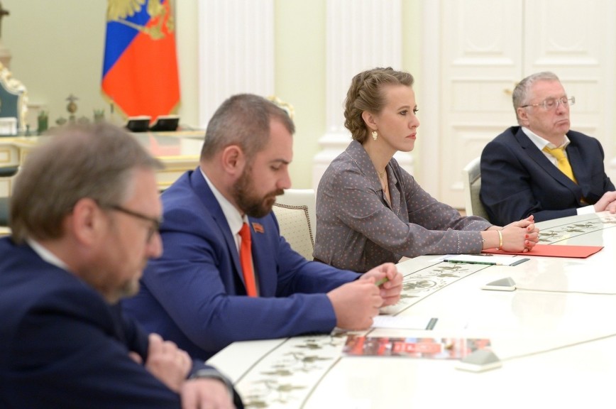 Путин призвал проигравших выборы оставить эмоции в стороне